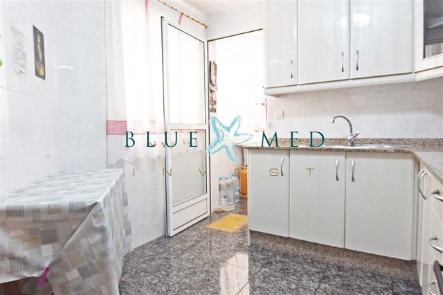 Piso de 3 habitaciones en Puerto de Mazarron, Mazarrón en venta con garaje - 124.900 € (Ref: 9804288)