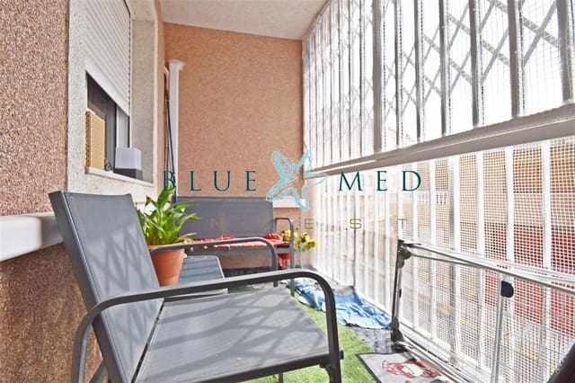 Piso de 3 habitaciones en Puerto de Mazarron, Mazarrón en venta con garaje - 124.900 € (Ref: 9804288)