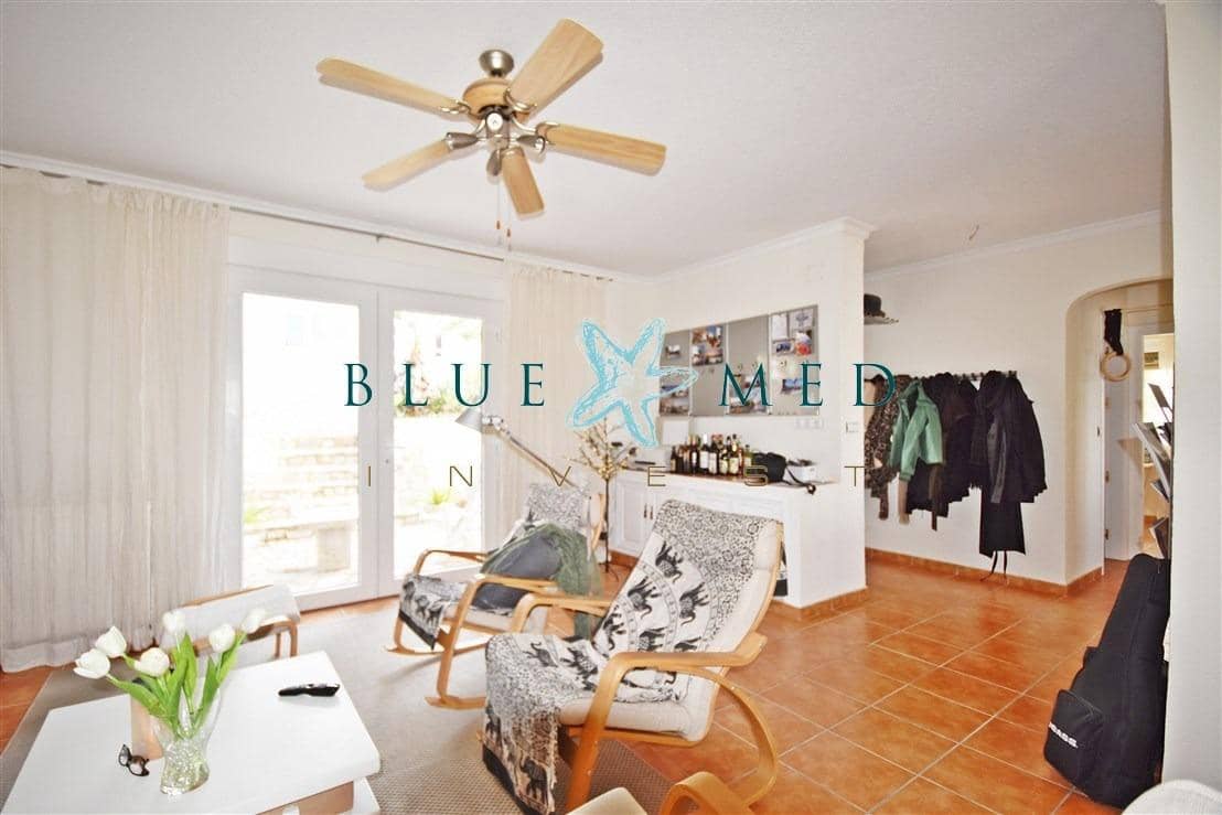 5 soverom Villa til salgs i Isla Plana med svømmebasseng garasje - € 834 000 (Ref: 9825246)