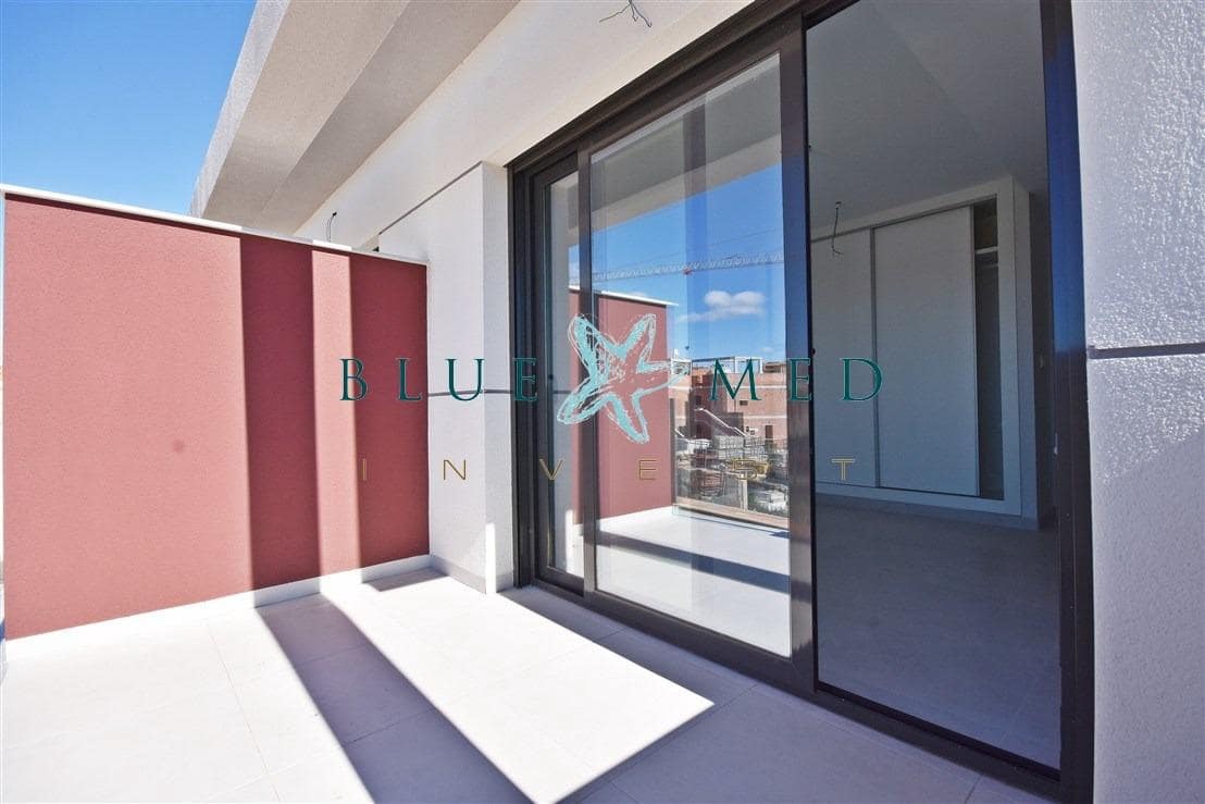 3 makuuhuone Huvila myytävänä paikassa Alamillo - 340 000 € (Ref: 9831350)