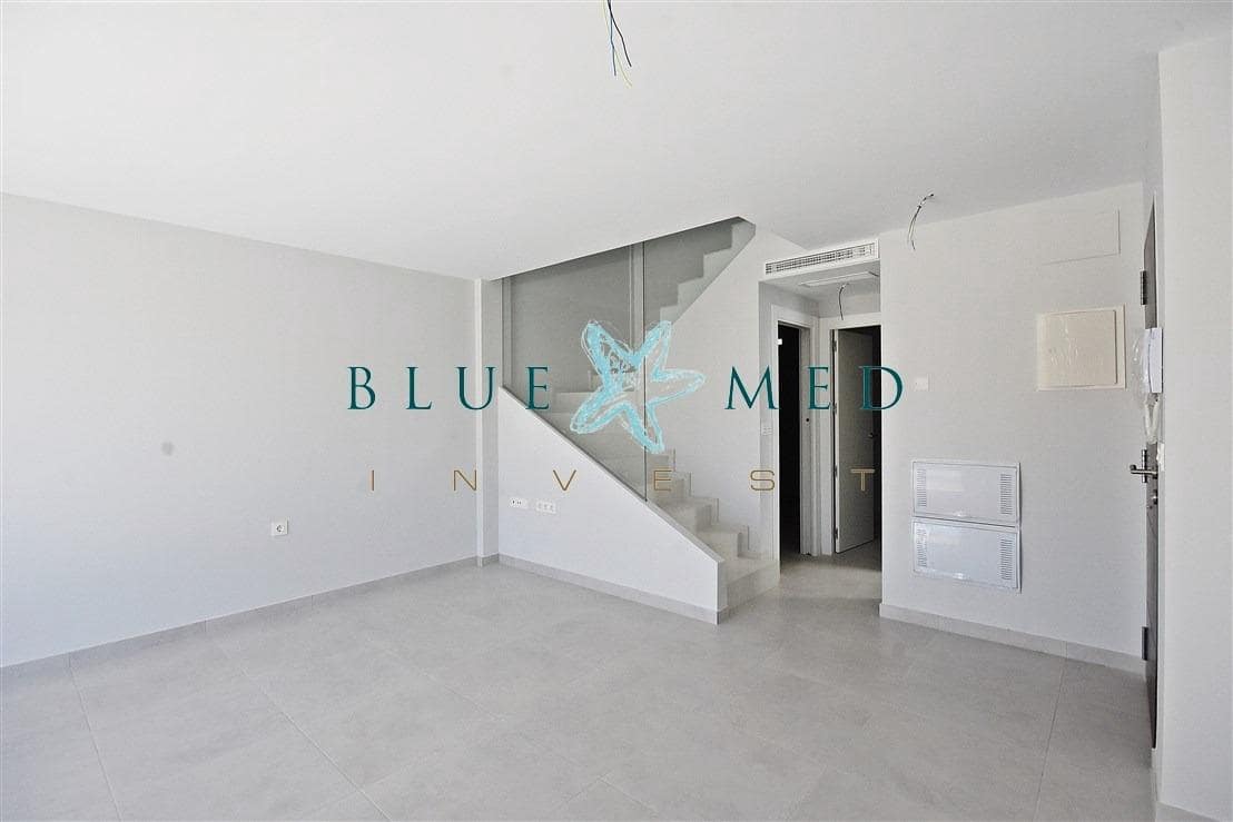 3 makuuhuone Huvila myytävänä paikassa Alamillo - 340 000 € (Ref: 9831350)
