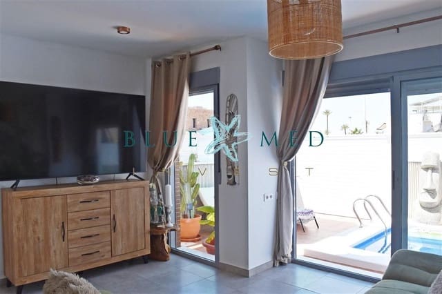Chalet de 2 habitaciones en Puerto de Mazarron, Mazarrón en venta con piscina - 339.000 € (Ref: 9849355)
