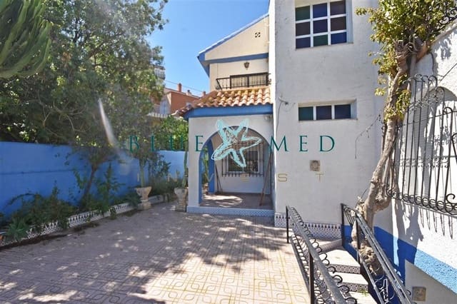 5 soveværelse Villa til salg i Puerto de Mazarron, Mazarrón med garage - € 420.000 (Ref: 9851750)
