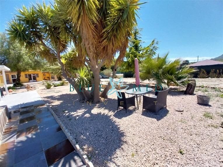 2 soveværelse Finca/Landehus til salg i Las Palas med swimmingpool garage - € 255.000 (Ref: 9855445)