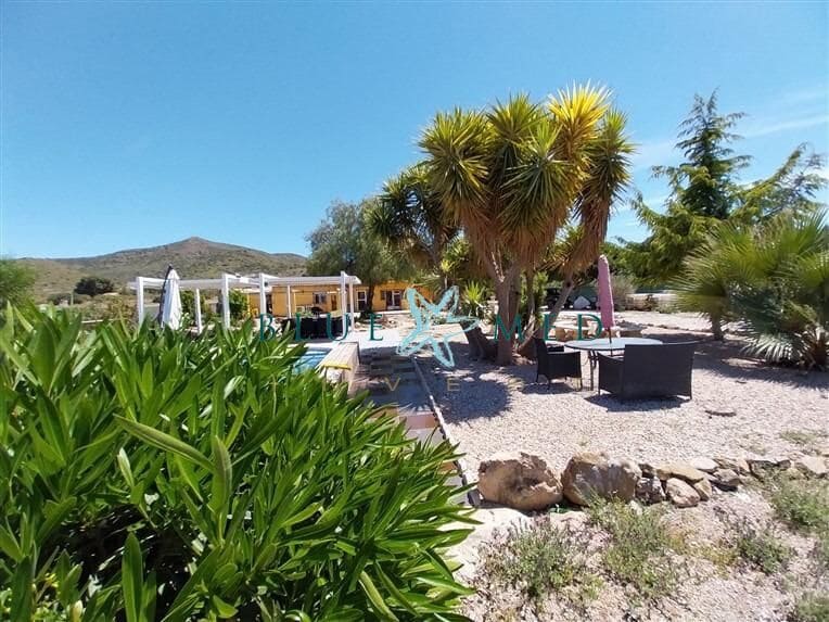 2 soveværelse Finca/Landehus til salg i Las Palas med swimmingpool garage - € 255.000 (Ref: 9855445)