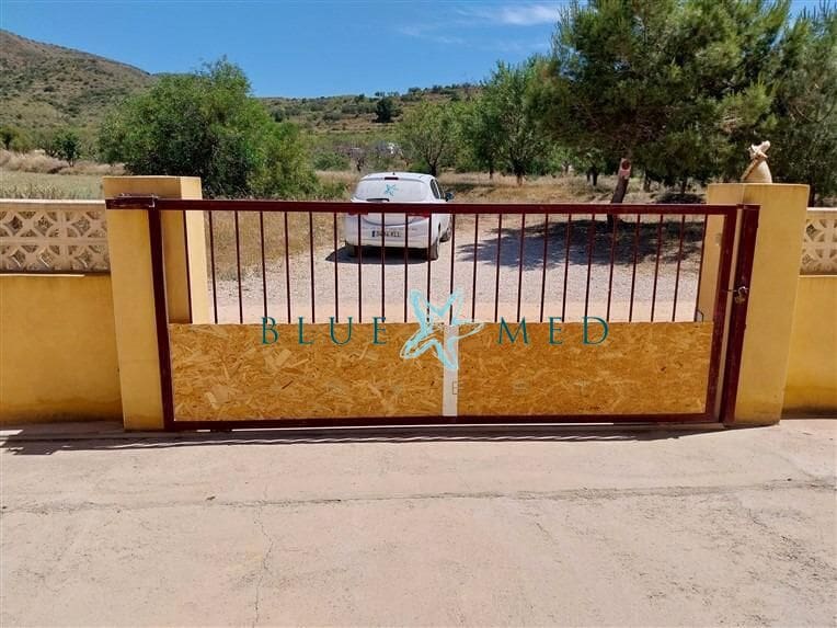 2 soveværelse Finca/Landehus til salg i Las Palas med swimmingpool garage - € 255.000 (Ref: 9855445)