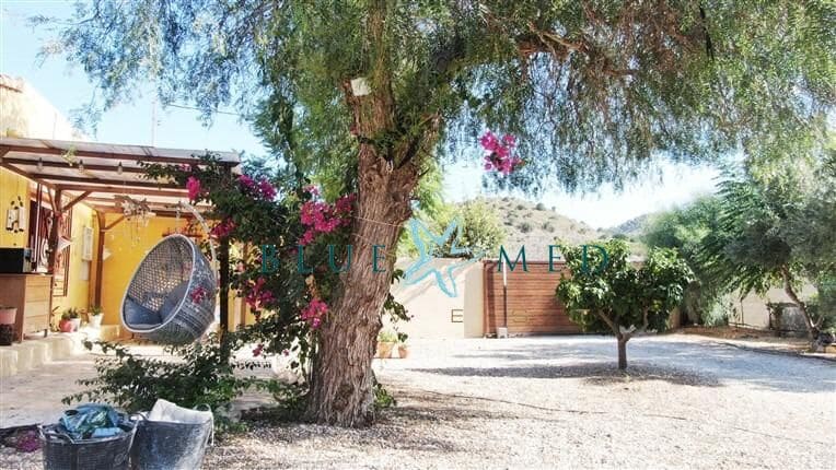2 soveværelse Finca/Landehus til salg i Las Palas med swimmingpool garage - € 255.000 (Ref: 9855445)