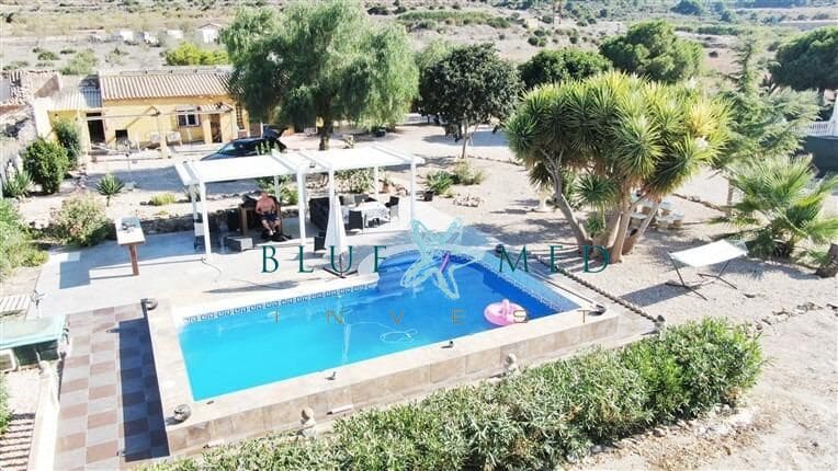 2 soveværelse Finca/Landehus til salg i Las Palas med swimmingpool garage - € 255.000 (Ref: 9855445)