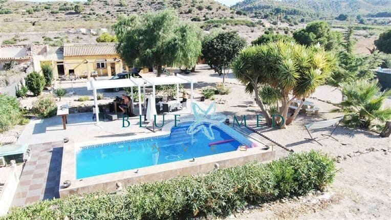 2 soveværelse Finca/Landehus til salg i Las Palas med swimmingpool garage - € 255.000 (Ref: 9855445)