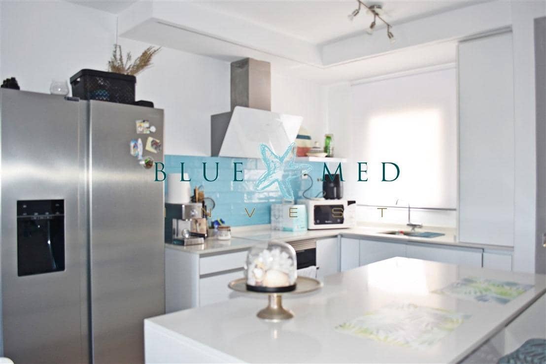 2 bedroom Penthouse for sale in Alamillo with pool - € 210,000 (Ref: 9861865)