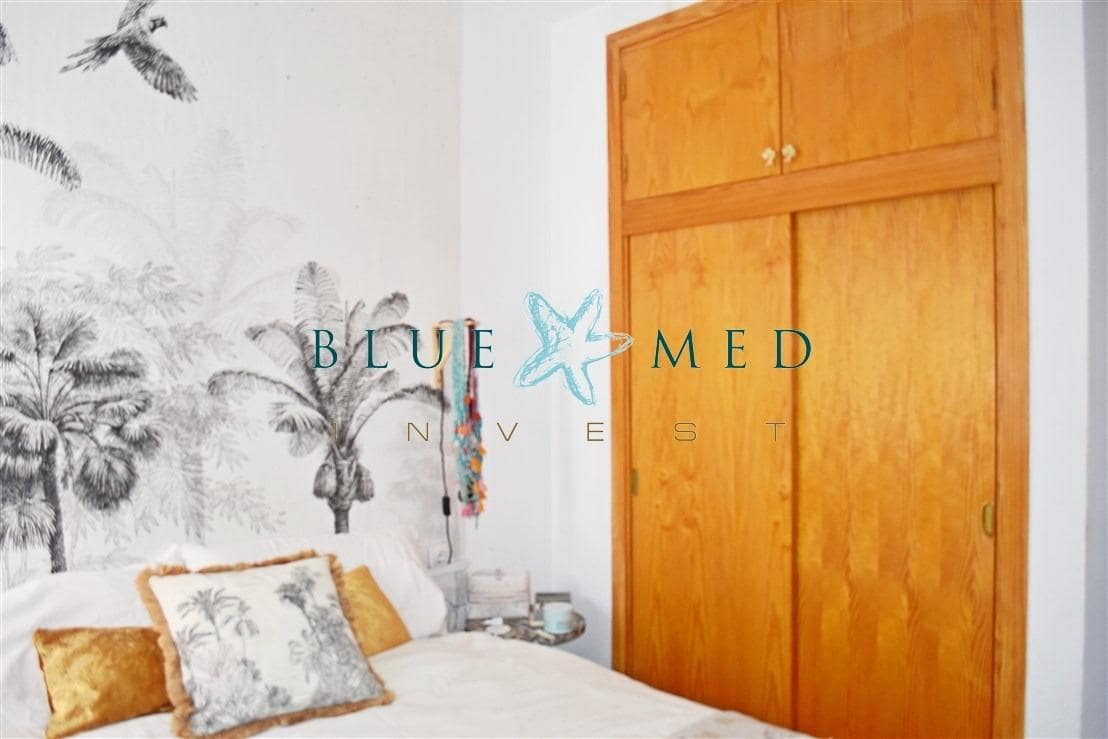 2 bedroom Penthouse for sale in Alamillo with pool - € 210,000 (Ref: 9861865)