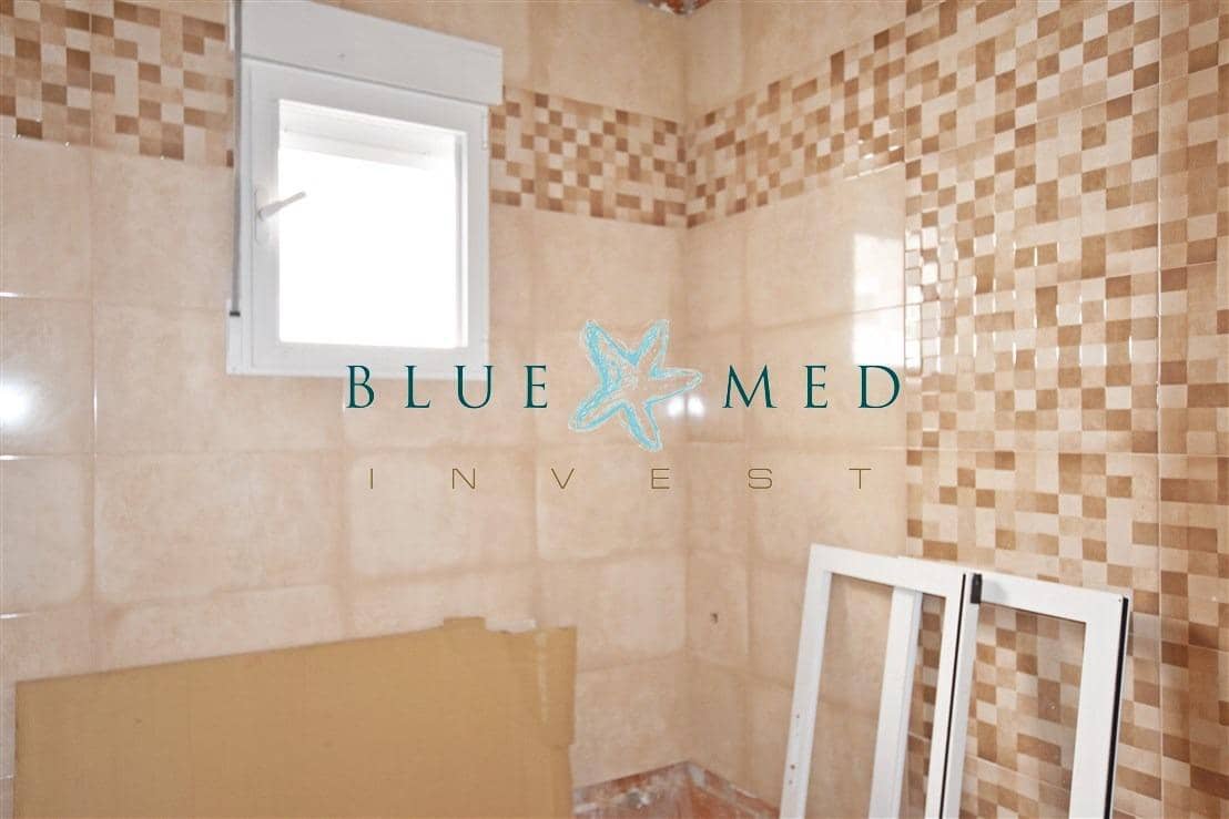 2 bedroom Apartment for sale in Puerto de Mazarron - € 144,000 (Ref: 9867245)