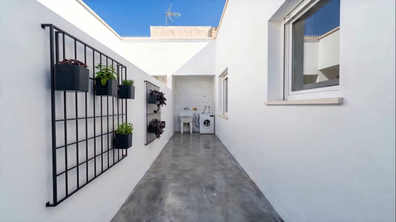 2 bedroom Apartment for sale in Puerto de Mazarron - € 144,000 (Ref: 9867245)