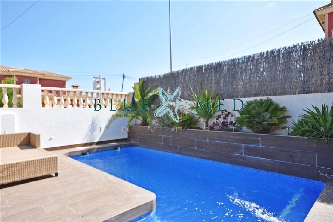 4 makuuhuone Huvila myytävänä paikassa Puerto de Mazarron mukana uima-altaan - 350 000 € (Ref: 9903931)