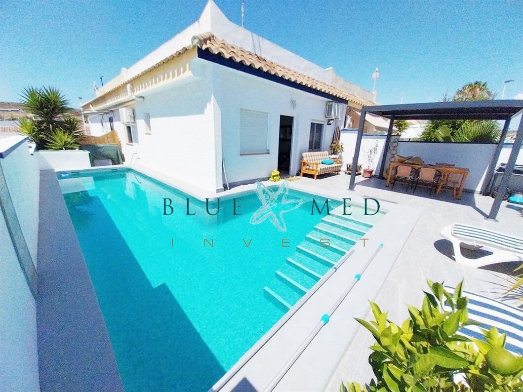 Casa de 2 habitaciones en Mazarrón en venta con piscina - 175.000 € (Ref: 9911049)