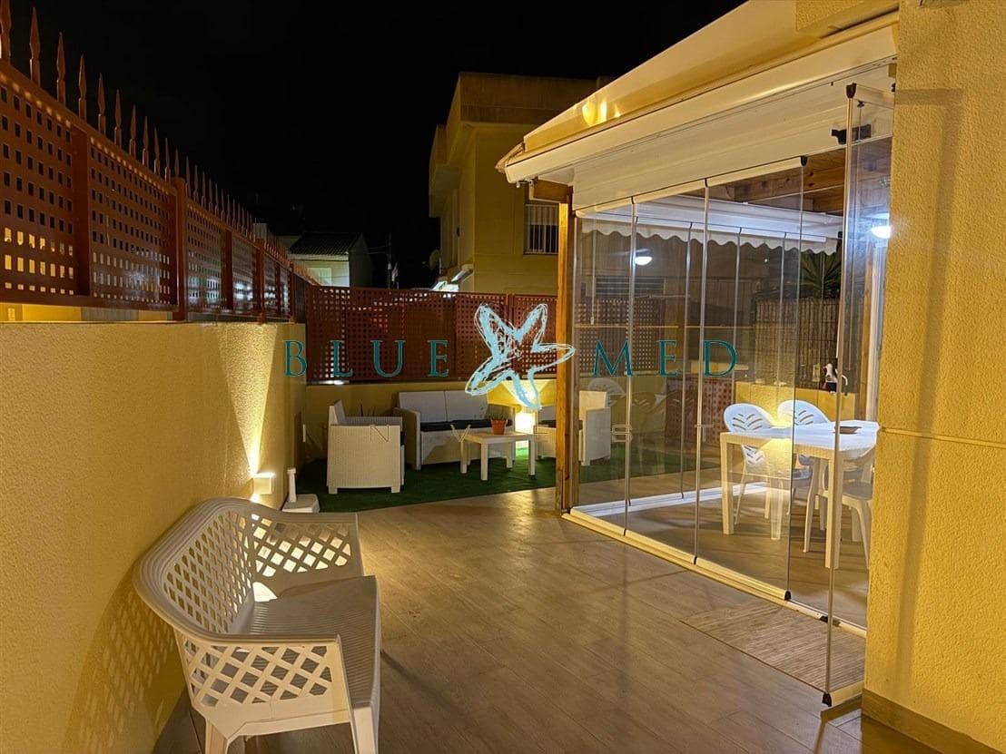Apartamento de 4 habitaciones en Puerto de Mazarron en venta con piscina - 305.000 € (Ref: 9936391)