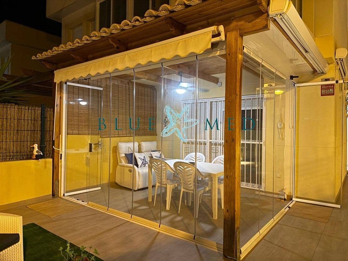 Apartamento de 4 habitaciones en Puerto de Mazarron en venta con piscina - 305.000 € (Ref: 9936391)