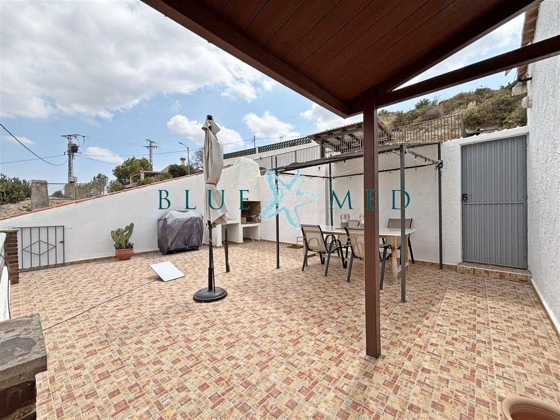 6 slaapkamer Finca/Landhuis te koop in Ganuelas met zwembad garage - € 259.990 (Ref: 9942516)