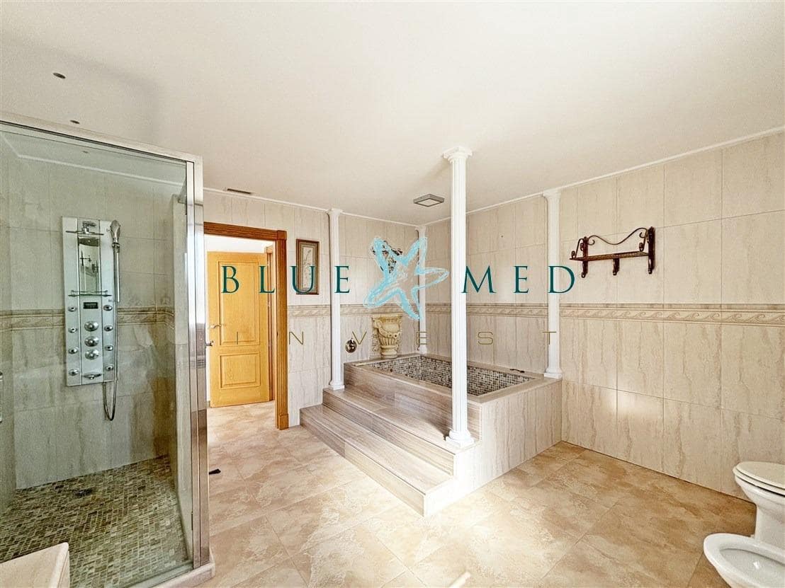 5 chambre Villa/Maison à vendre à Totana avec piscine - 495 000 € (Ref: 9957974)