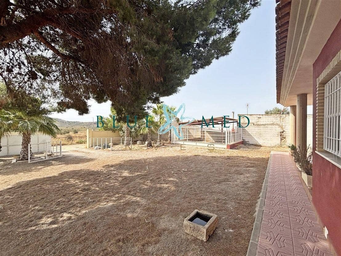 4 bedroom Finca/Country House for sale in Mazarron - € 365,000 (Ref: 9970597)