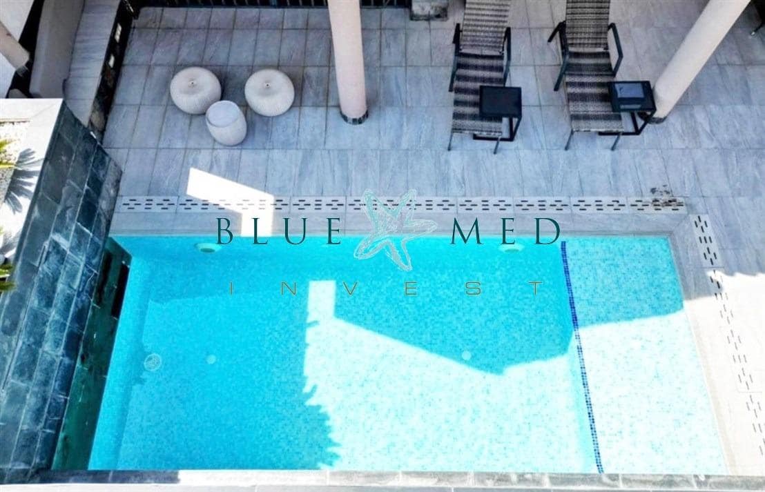 Chalet de 3 habitaciones en Alamillo en venta con piscina - 315.000 € (Ref: 9977316)