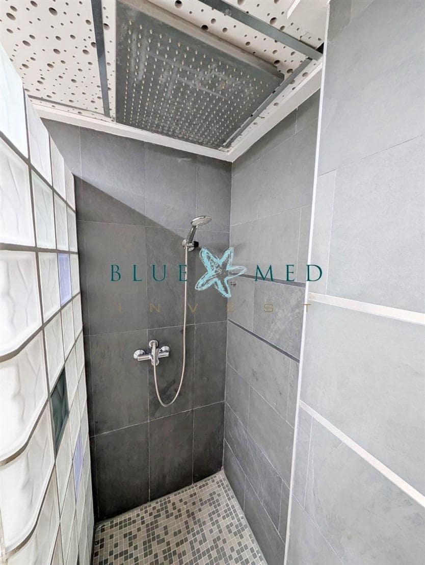 Chalet de 3 habitaciones en Alamillo en venta con piscina - 315.000 € (Ref: 9977316)
