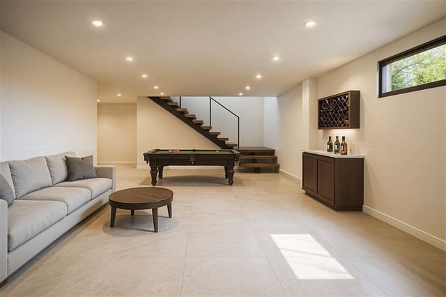 Chalet de 3 habitaciones en Centro, Los Alcázares en venta con piscina garaje - 827.000 € (Ref: 9983018)
