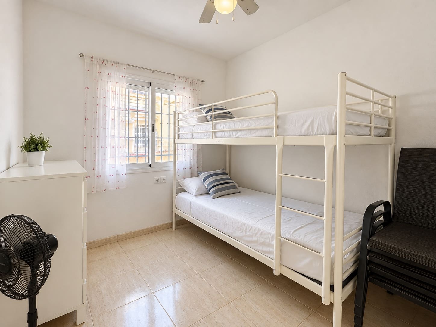 2 Zimmer Bungalow zu verkaufen in San Miguel de Salinas mit Pool - 154.900 € (Ref: 10154194)