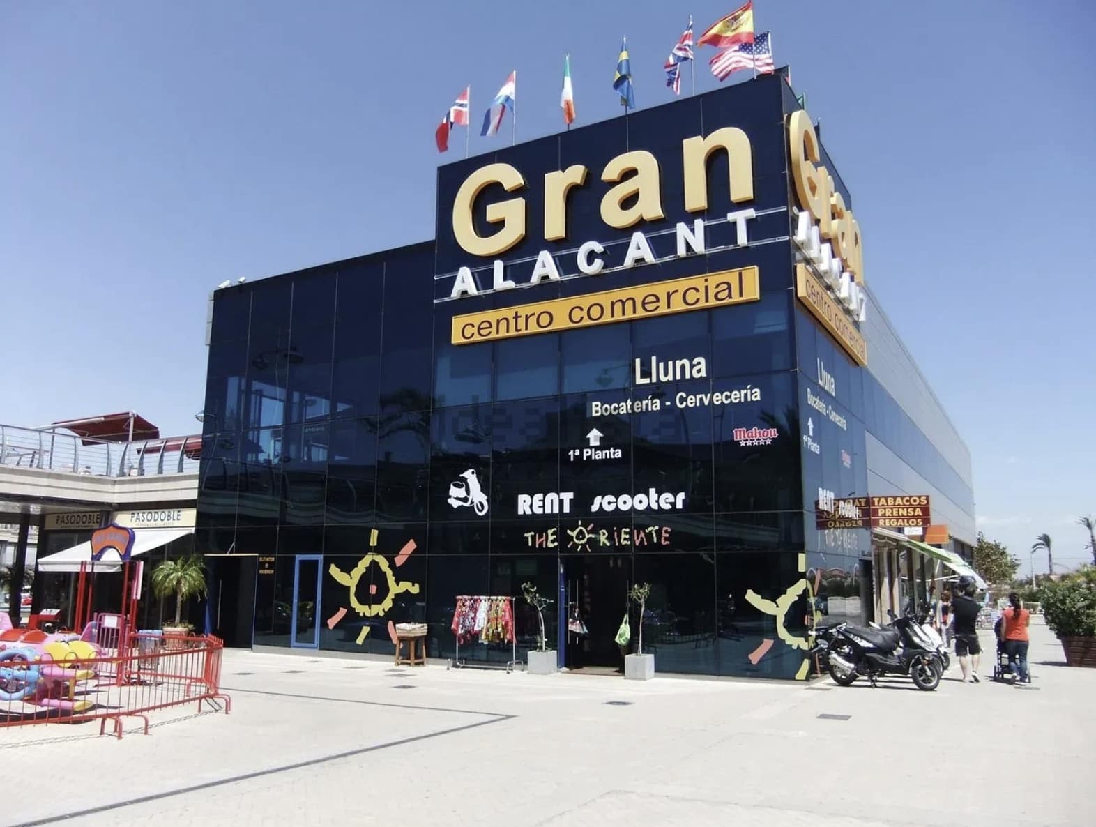 3 soveværelse Rækkehus til salg i Gran Alacant med swimmingpool garage - € 390.000 (Ref: 10155499)