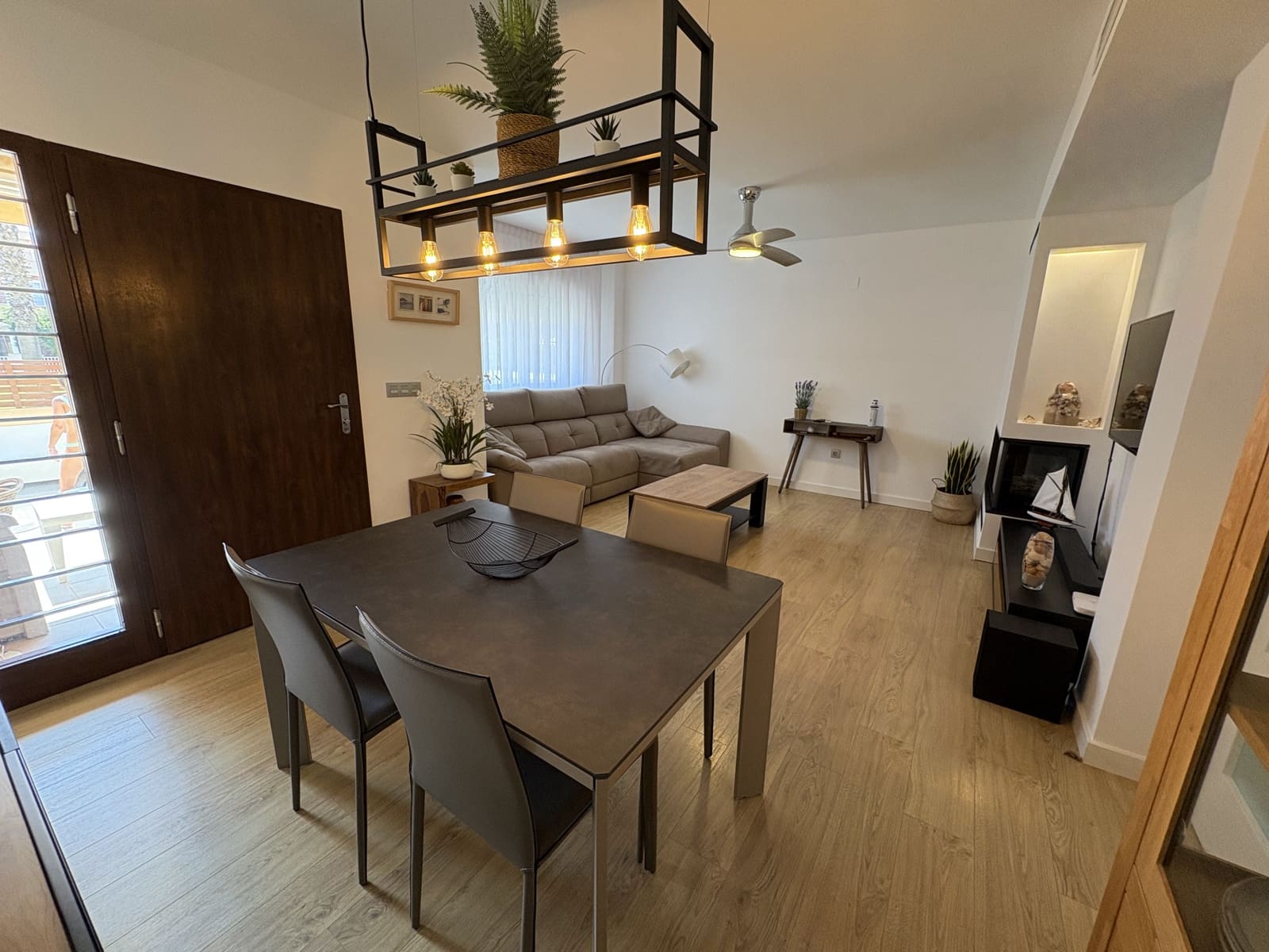 3 soveværelse Rækkehus til salg i Gran Alacant med swimmingpool garage - € 390.000 (Ref: 10155499)