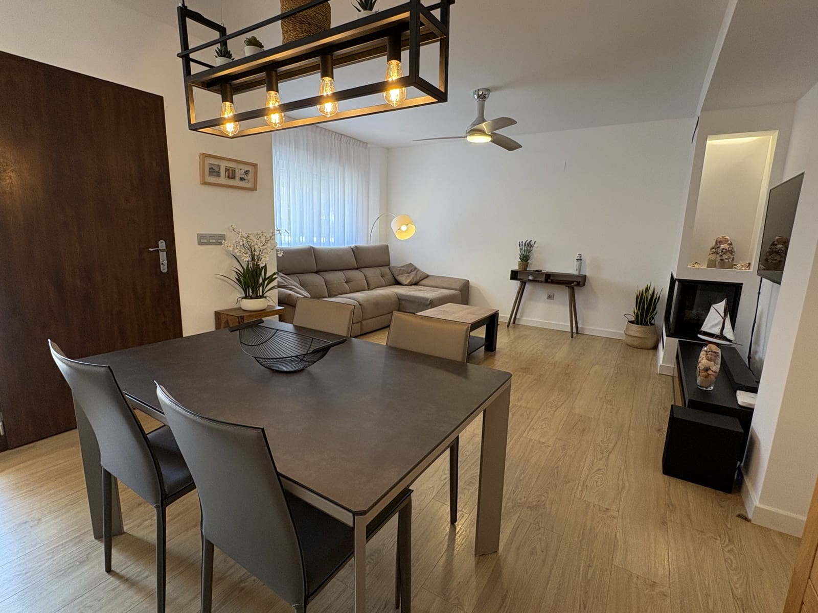 3 soveværelse Rækkehus til salg i Gran Alacant med swimmingpool garage - € 390.000 (Ref: 10155499)