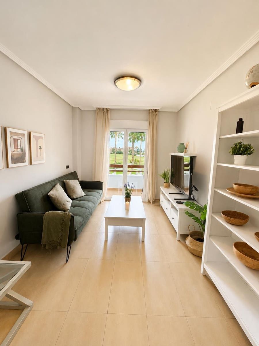 2 soverom Leilighet til salgs i Los Alcazares med svømmebasseng garasje - € 219 900 (Ref: 10158306)