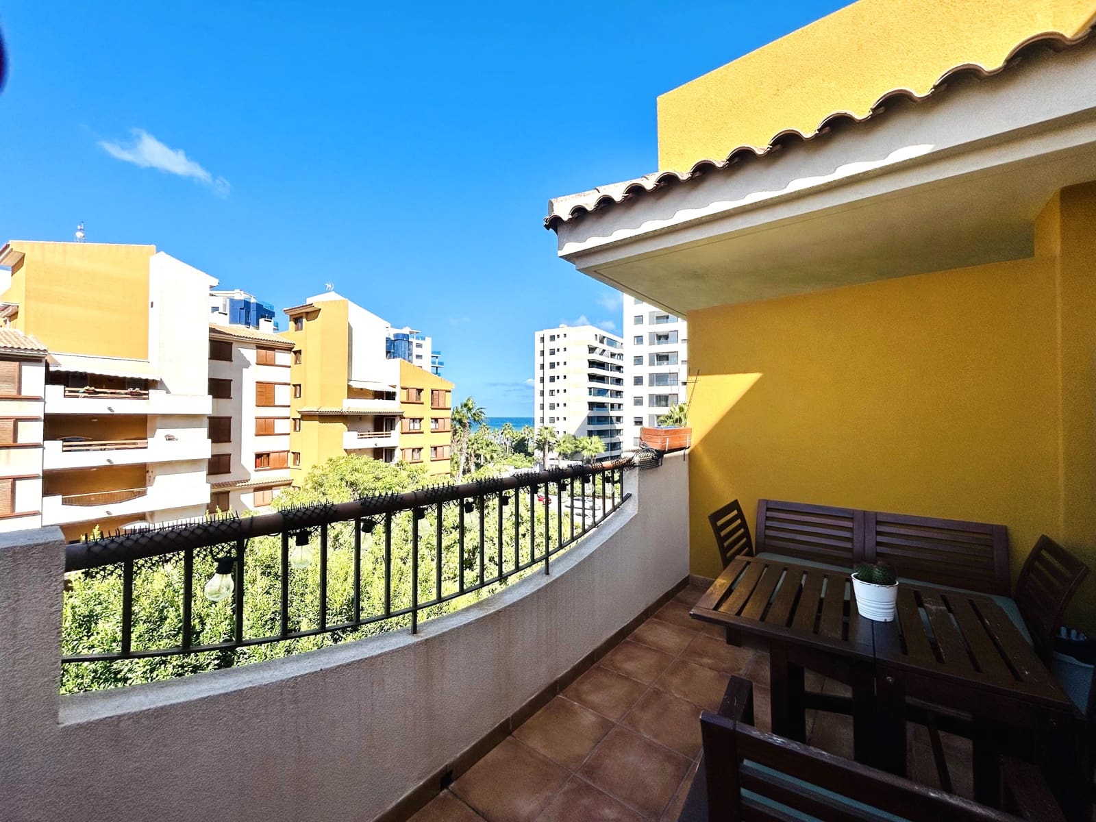 3 soveværelse Lejlighed til salg i Orihuela Costa med swimmingpool garage - € 349.900 (Ref: 10160048)