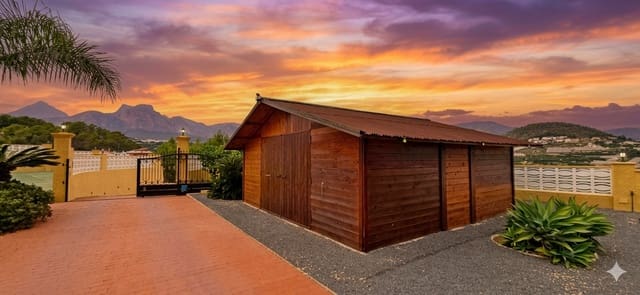 4 soveværelse Villa til salg i La Nucia med swimmingpool garage - € 977.500 (Ref: 10165236)