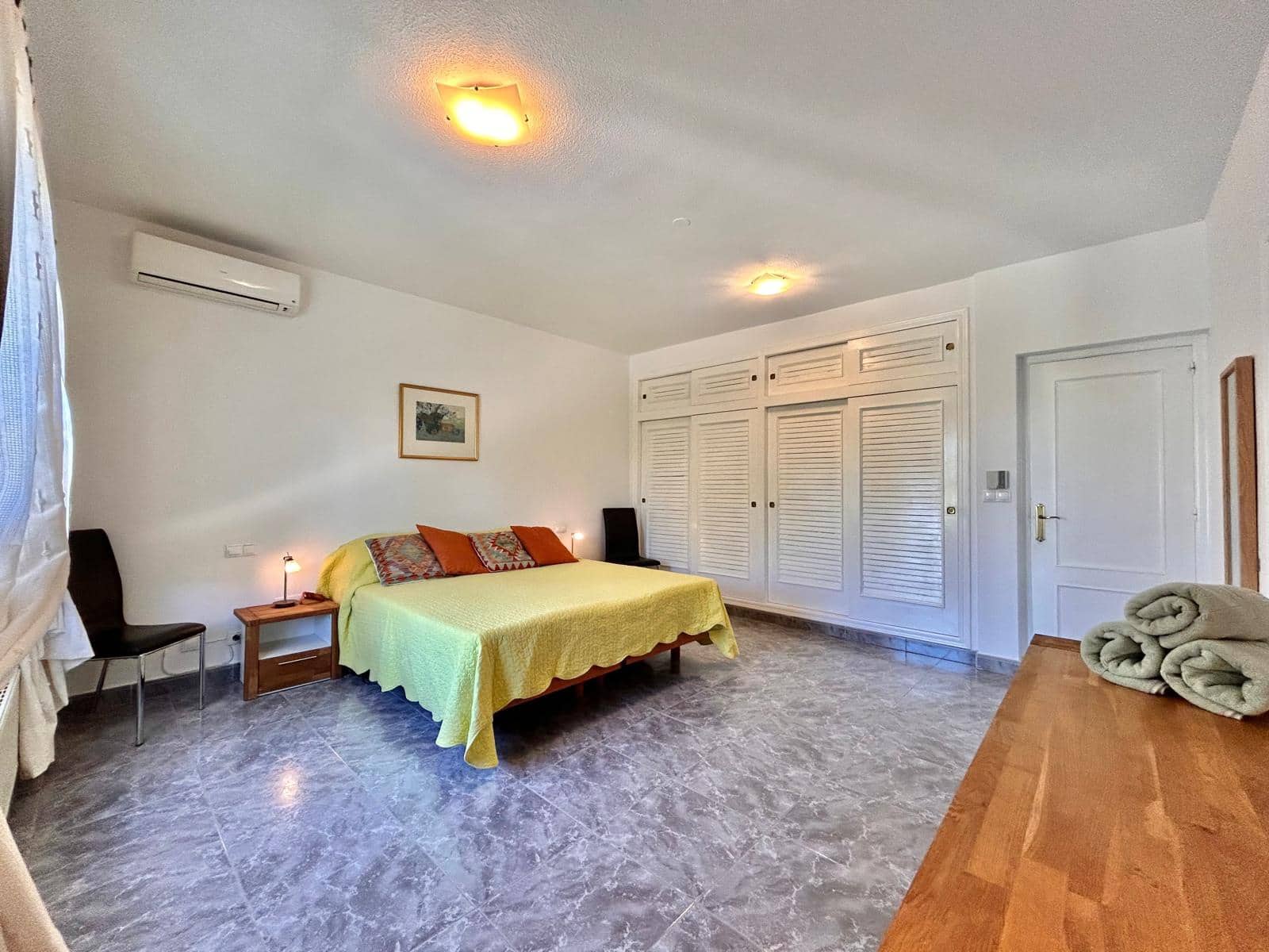 3 makuuhuone Huvila myytävänä paikassa Villamartin mukana uima-altaan 
autotalli - 920 000 € (Ref: 10165462)