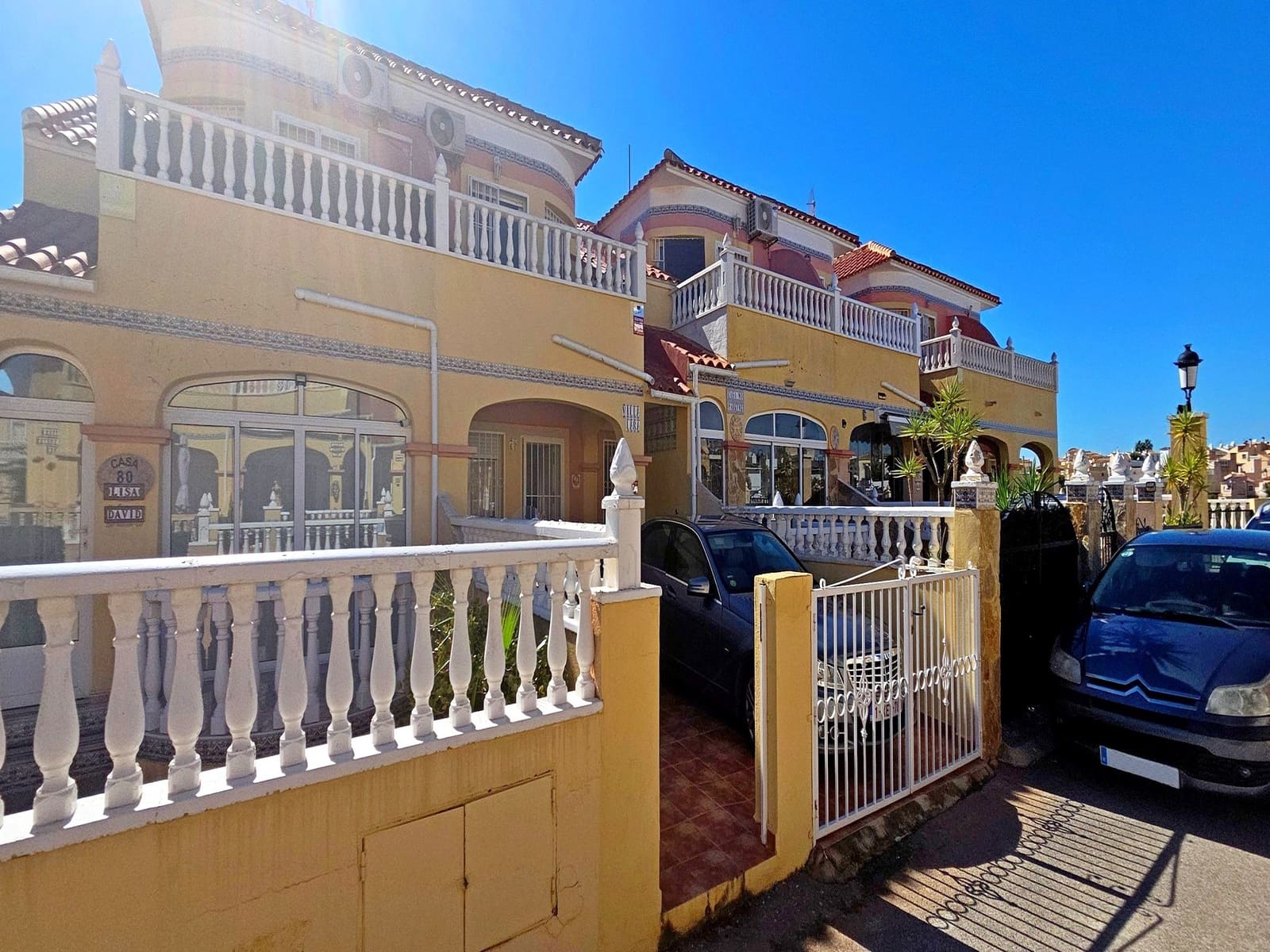 2 soveværelse Rækkehus til salg i Orihuela Costa med swimmingpool garage - € 154.900 (Ref: 10177204)