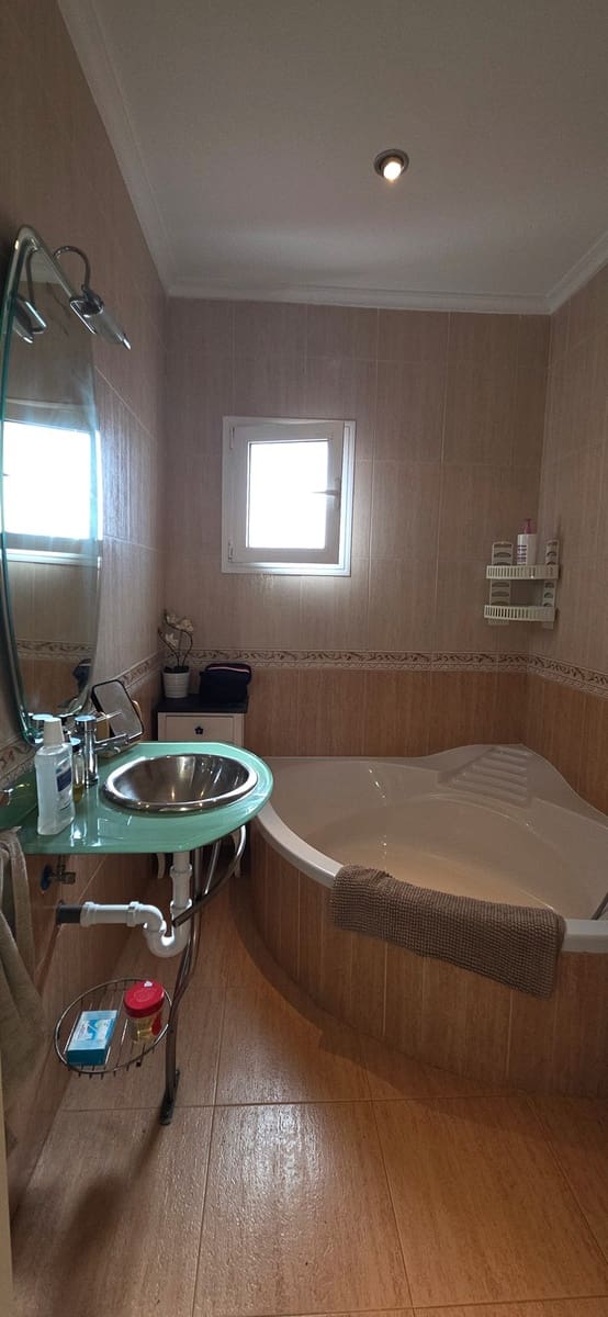 5 Zimmer Doppelhaus zu verkaufen in Torrevieja mit Pool - 372.000 € (Ref: 10177232)