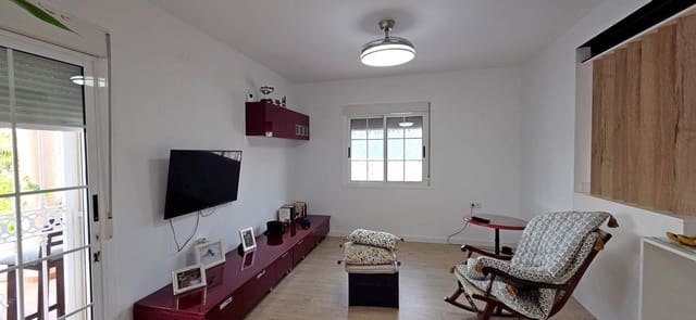 5 camera da letto Villetta Bifamiliare in vendita in Torrevieja con piscina - 372.000 € (Rif: 10177232)