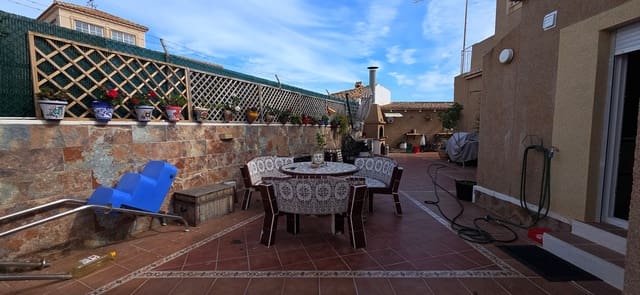 5 camera da letto Villetta Bifamiliare in vendita in Torrevieja con piscina - 372.000 € (Rif: 10177232)