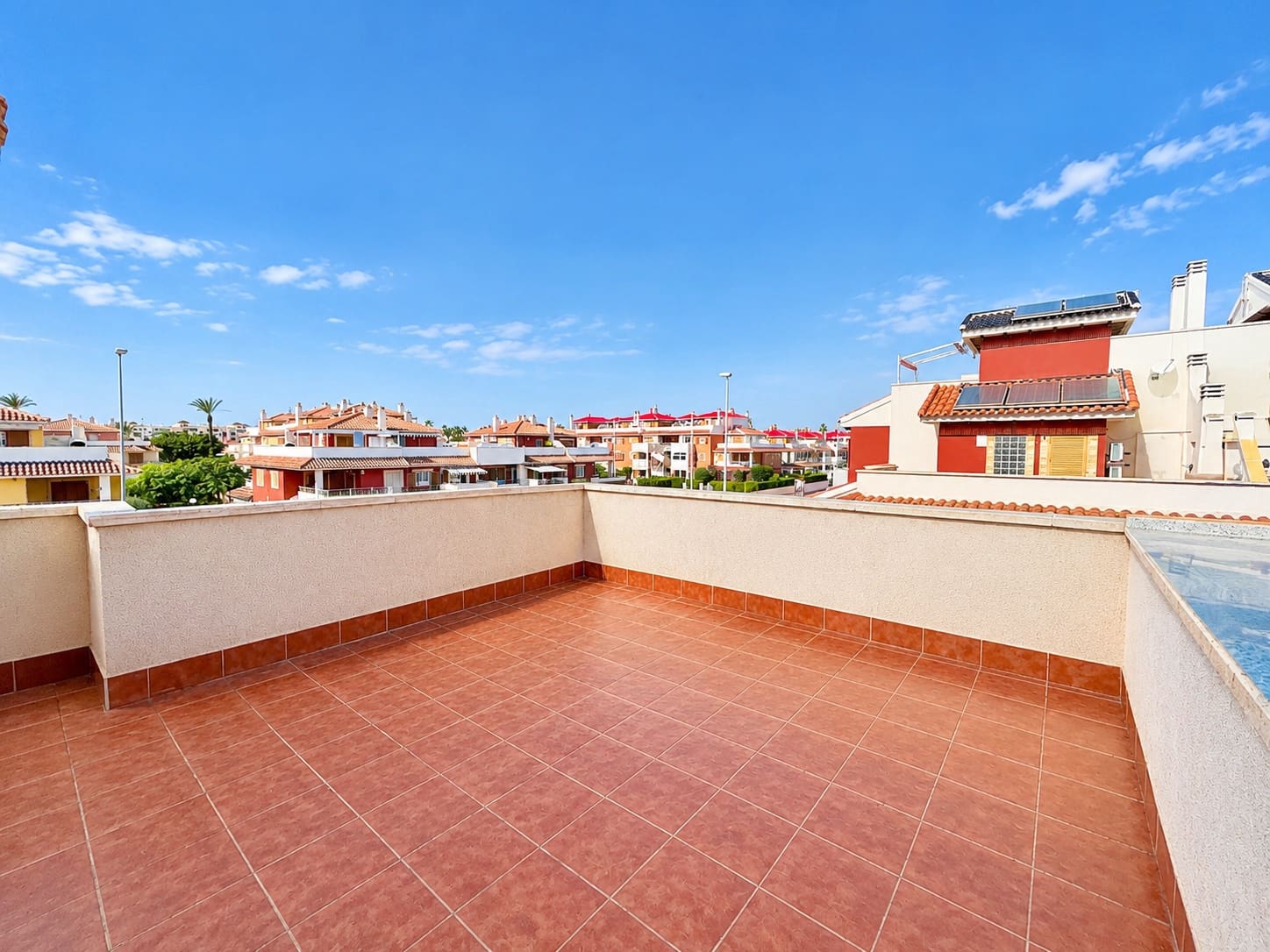 3 sypialnia Dom szeregowy na sprzedaż w Orihuela Costa z basenem garażem - 394 900 € (Ref: 10177423)