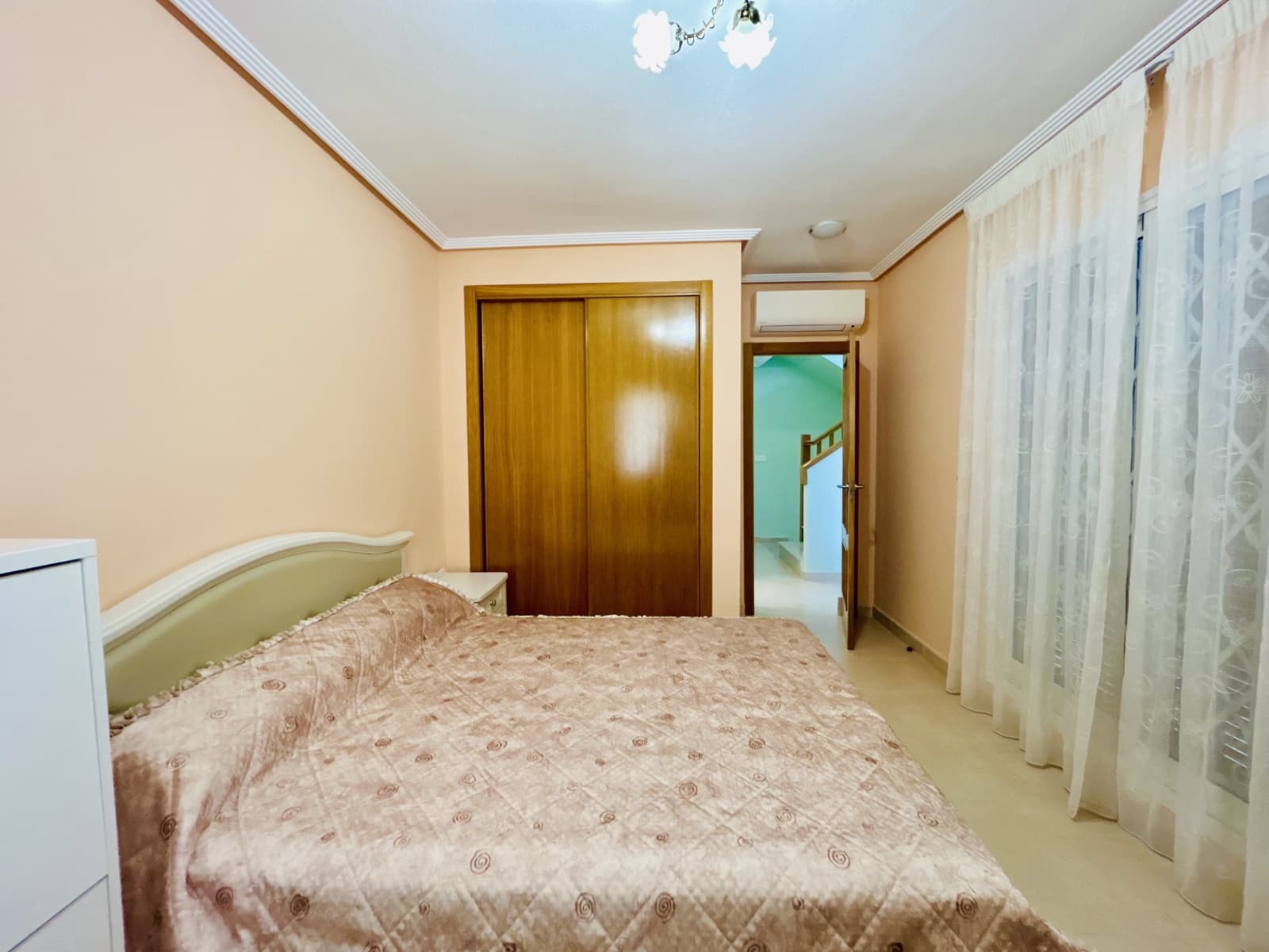 3 sypialnia Dom szeregowy na sprzedaż w Orihuela Costa z basenem garażem - 394 900 € (Ref: 10177423)