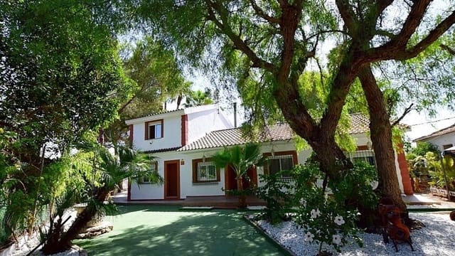 Chalet de 5 habitaciones en Orihuela Costa, Orihuela en venta con piscina - 390.000 € (Ref: 4535250)