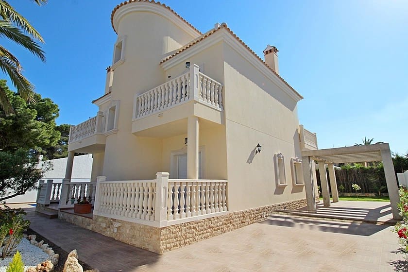 5 sovrum Villa till salu i Cabo Roig - 990 000 € (Ref: 4535285)