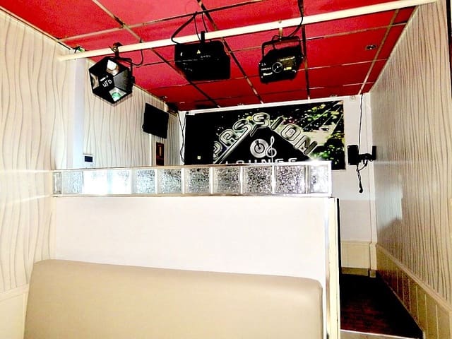 Commercial for sale in Villamartin, Orihuela - € 449,900 (Ref: 4535289)