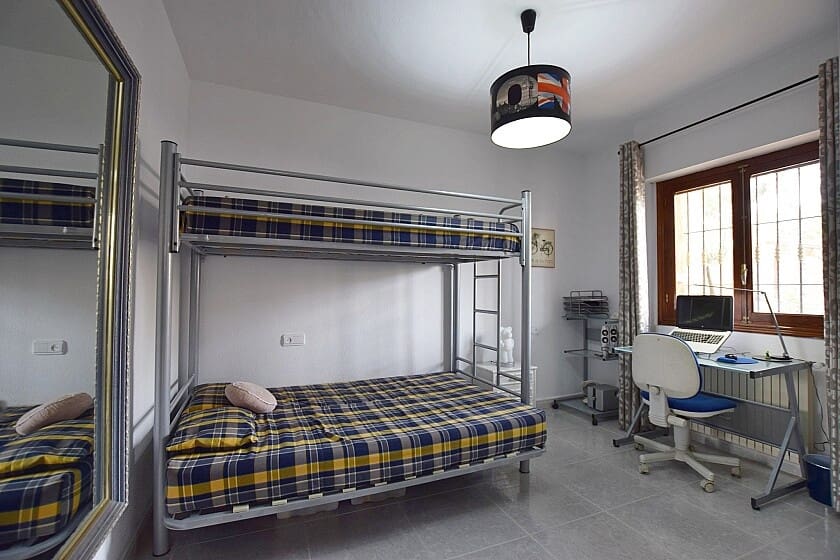 6 bedroom Villa for sale in Orihuela Costa with pool - € 449,900 (Ref: 6057045)