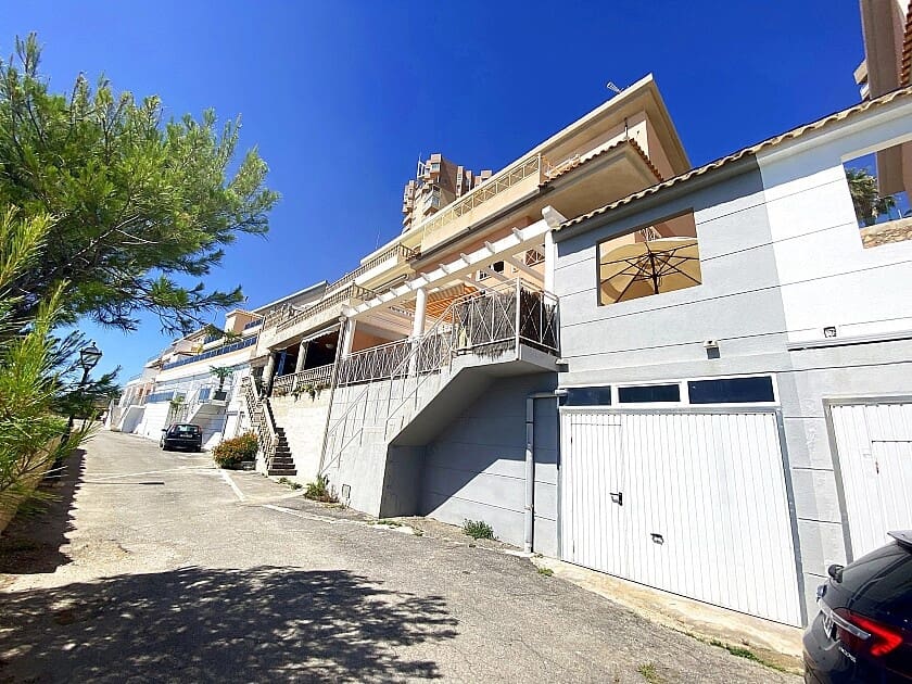 4 soveværelse Byhus til salg i Dehesa de Campoamor med swimmingpool garage - € 799.000 (Ref: 6777821)