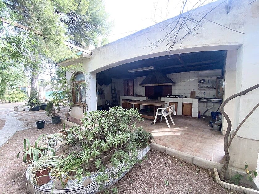 4 makuuhuone Huvila myytävänä paikassa Crevillente / Crevillent mukana uima-altaan 
autotalli - 699 990 € (Ref: 7785987)