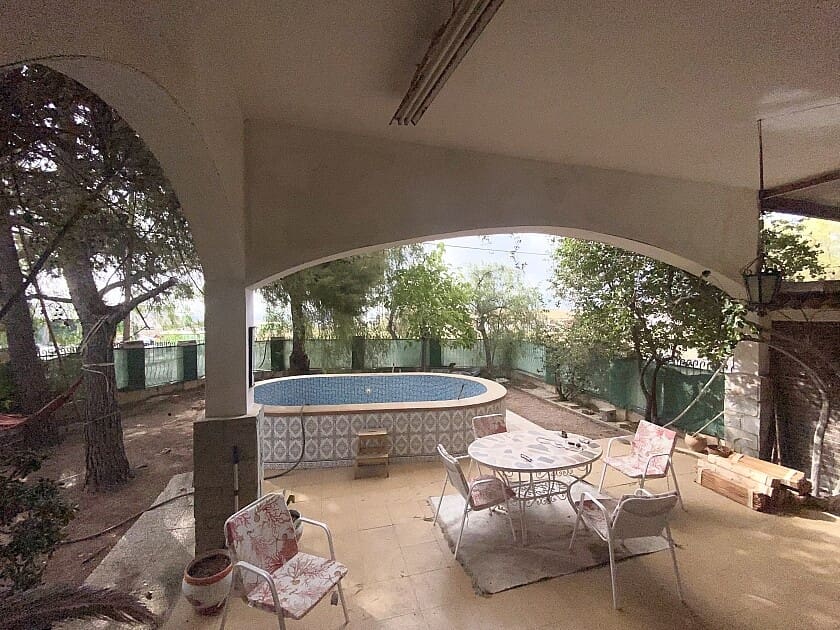 4 makuuhuone Huvila myytävänä paikassa Crevillente / Crevillent mukana uima-altaan 
autotalli - 699 990 € (Ref: 7785987)