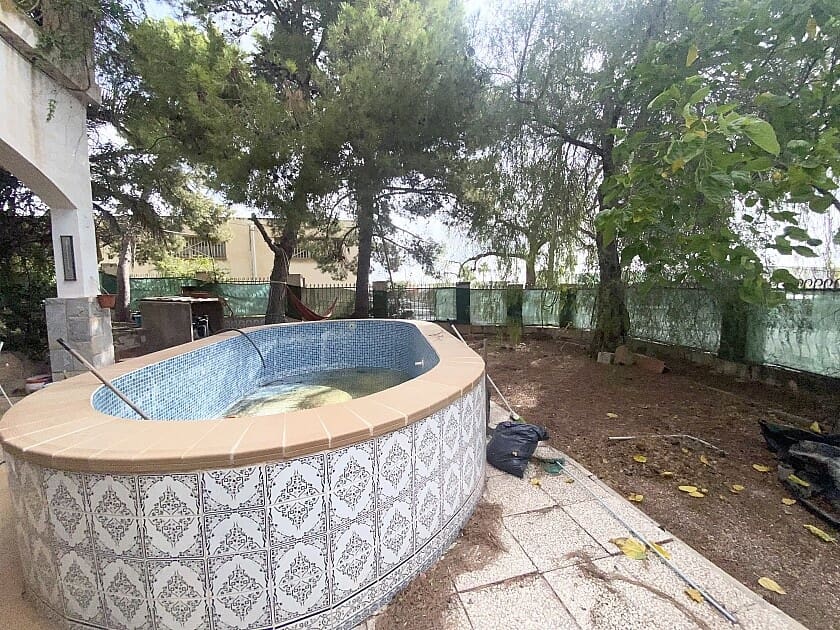 4 makuuhuone Huvila myytävänä paikassa Crevillente / Crevillent mukana uima-altaan 
autotalli - 699 990 € (Ref: 7785987)