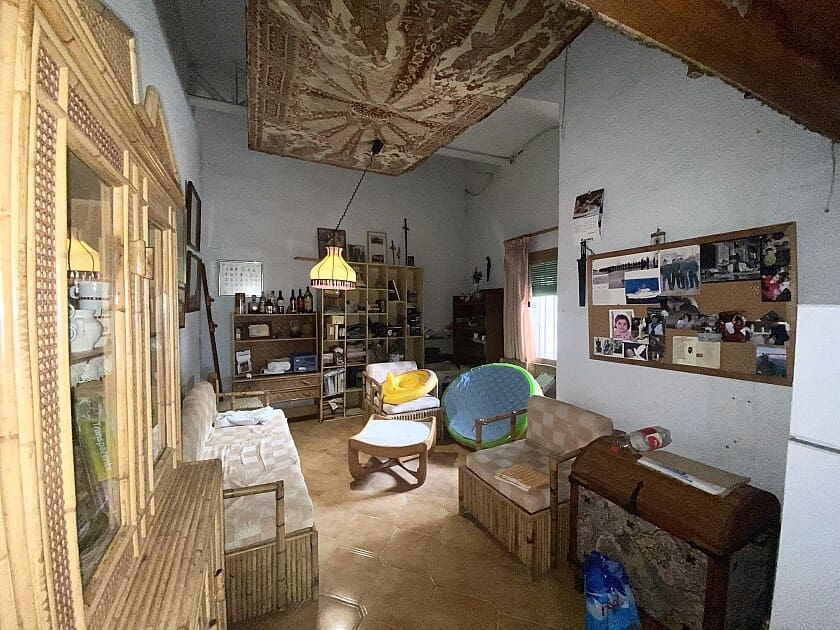 4 makuuhuone Huvila myytävänä paikassa Crevillente / Crevillent mukana uima-altaan 
autotalli - 699 990 € (Ref: 7785987)